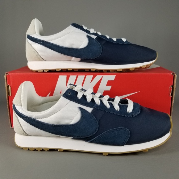 nike pre montreal racer women's